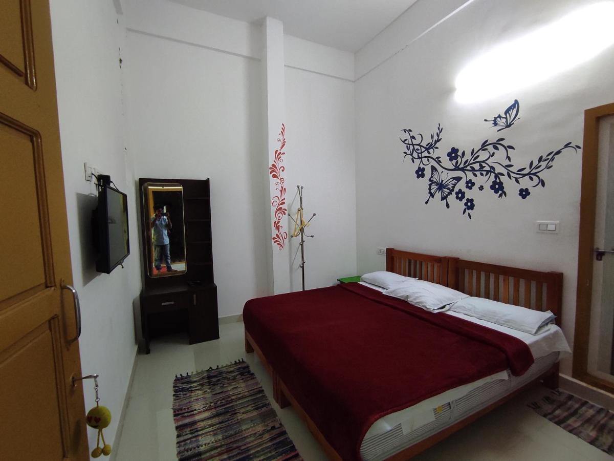 Greenpepperhomestay Munnar Anaviratty Buitenkant foto
