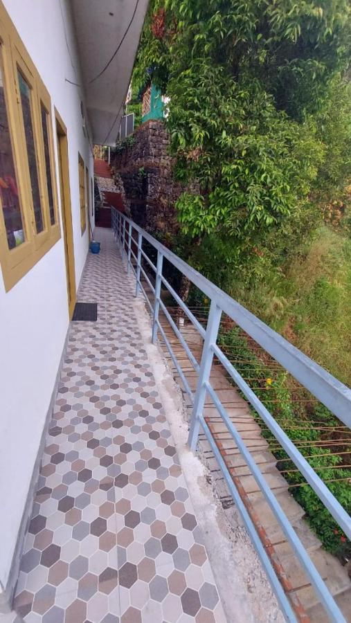 Greenpepperhomestay Munnar Anaviratty Buitenkant foto
