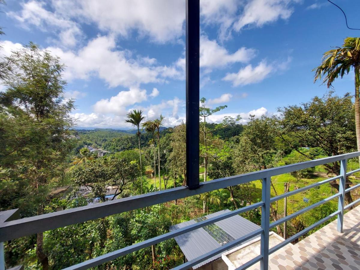 Greenpepperhomestay Munnar Anaviratty Buitenkant foto