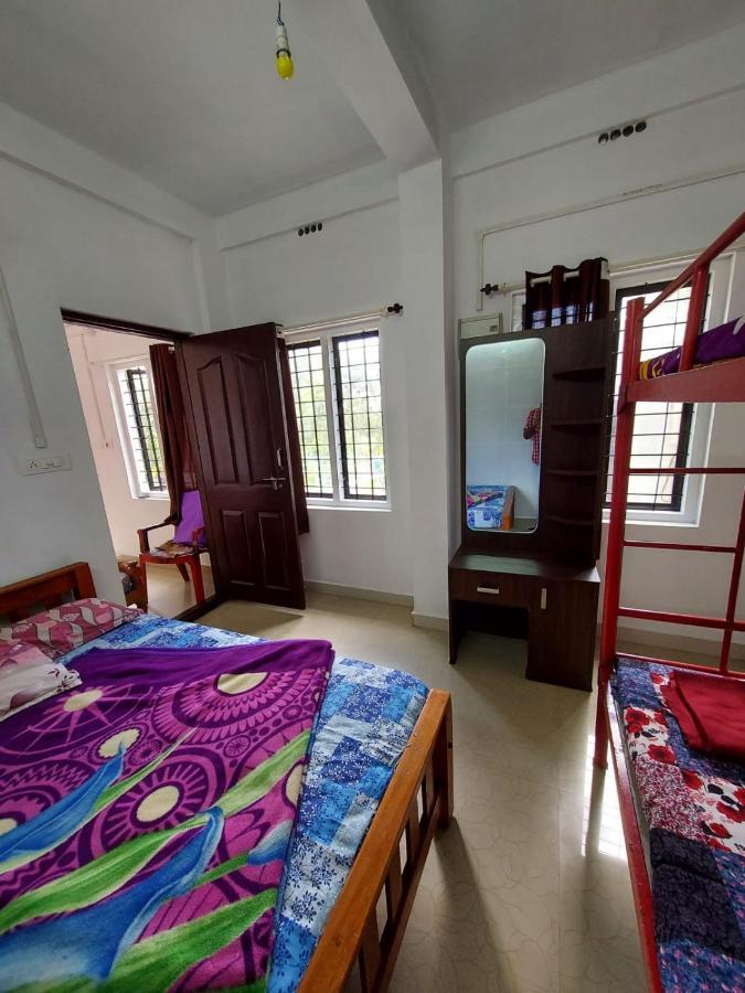 Greenpepperhomestay Munnar Anaviratty Buitenkant foto