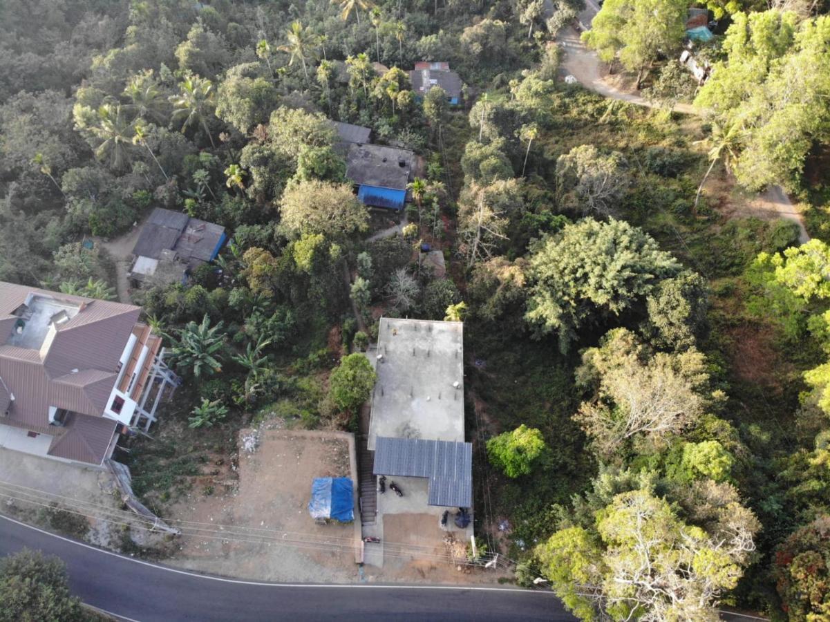 Greenpepperhomestay Munnar Anaviratty Buitenkant foto
