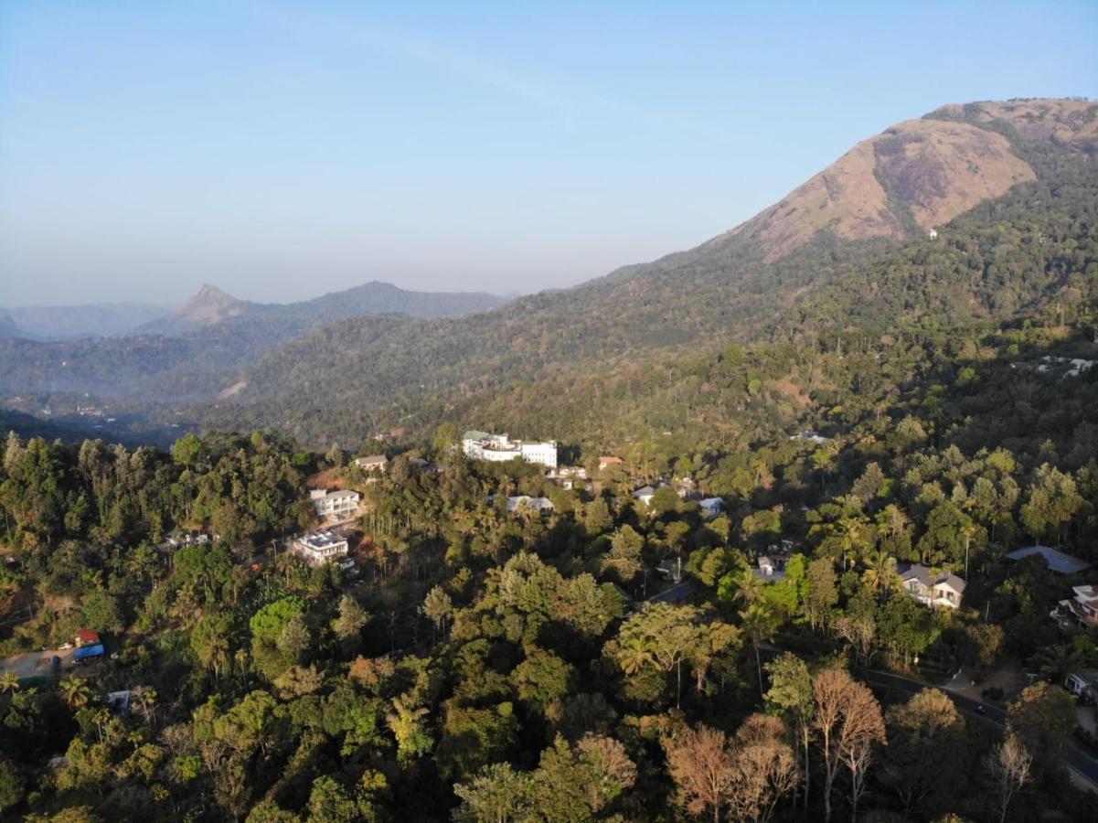 Greenpepperhomestay Munnar Anaviratty Buitenkant foto