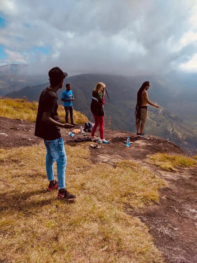 Greenpepperhomestay Munnar Anaviratty Buitenkant foto